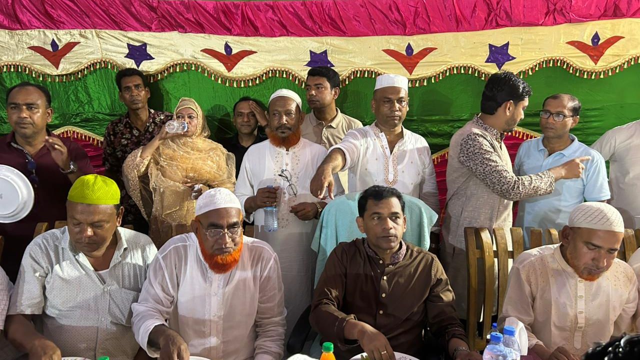 মুকসুদপুরে ইফতার ও দোয়া মাহফিল অনুষ্ঠিত 