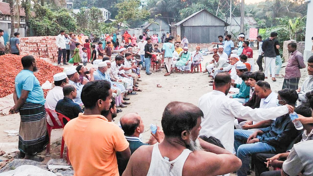সোনারগাঁয়ে ডাকাত ও মাদক চক্রের বিরুদ্ধে আমজনতার কঠোর অবস্থান