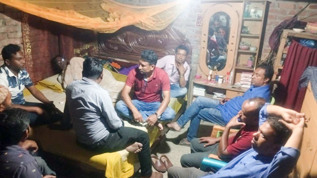 সাংবাদিক এসআই হাবিব অসুস্থ পাশে দাঁড়ালেন সহকর্মী বন্ধুমহল