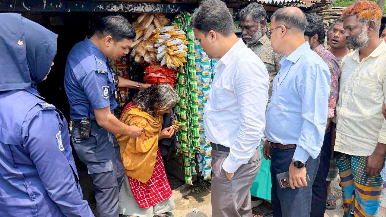 মানবাধিকার রক্ষায় উজ্জ্বল দৃষ্টান্ত স্থাপন করল ত্রিশালের ইউএনও 