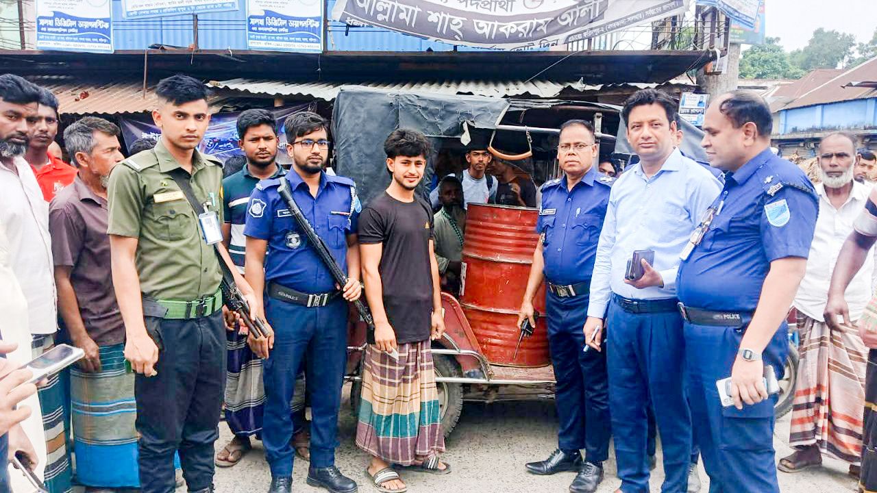 সালথায় অবৈধ জ্বালানি তেল ক্রয় ও পরিবহন যুবককে জরিমানা