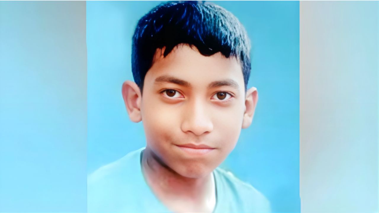 ফতুল্লায় নিখোঁজের পরদিন মাদ্রাসাছাত্রের গলাকাটা লাশ উদ্ধার