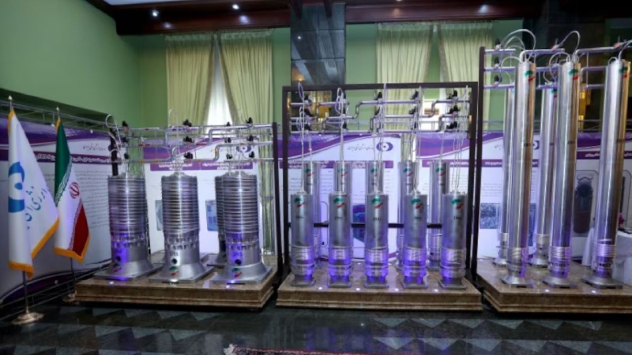 সমৃদ্ধ ইউরেনিয়াম হস্তান্তরের দাবি প্রত্যাখ্যান ইরানের