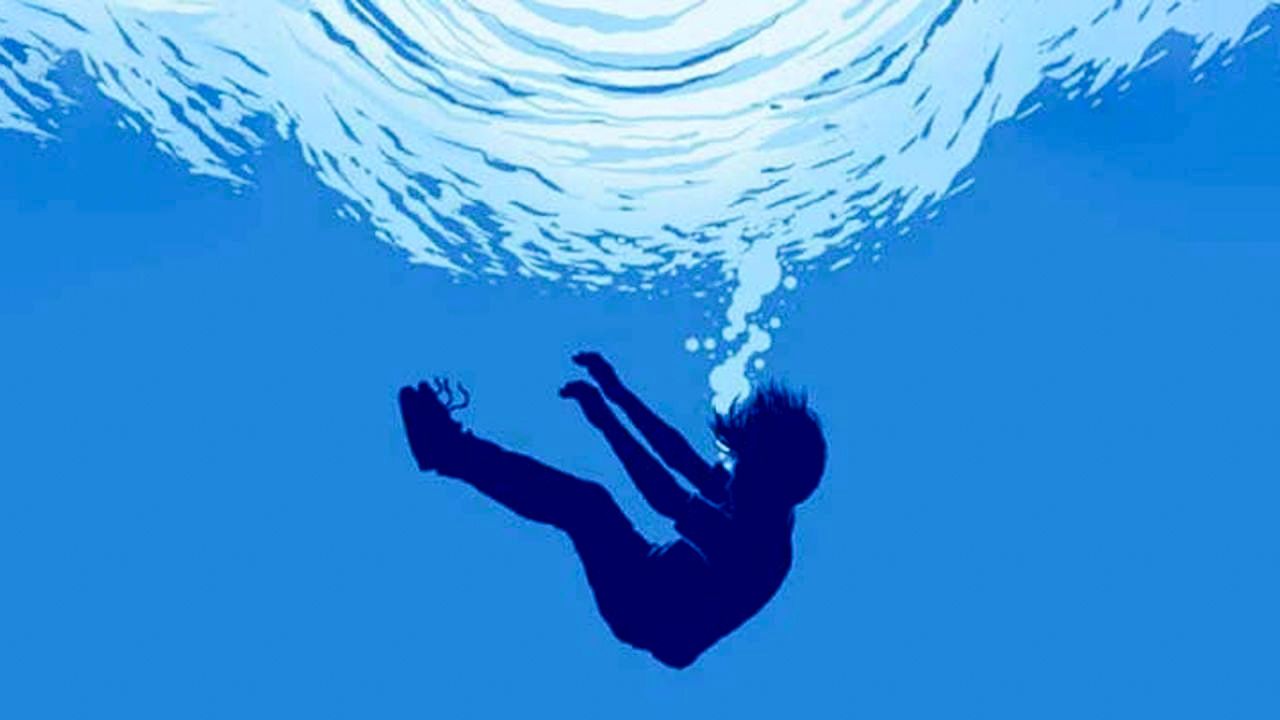 নানা বাড়িতে বেড়াতে এসে পুকুরে ডুবে শিশুর মৃত্যু