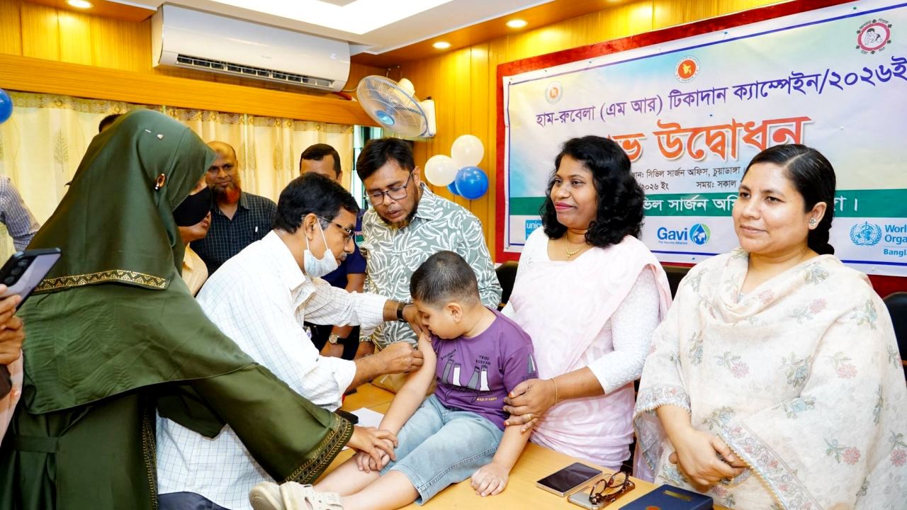 চুয়াডাঙ্গায় হাম-রুবেলা টিকাদান ক্যাম্পেইন উদ্বোধন