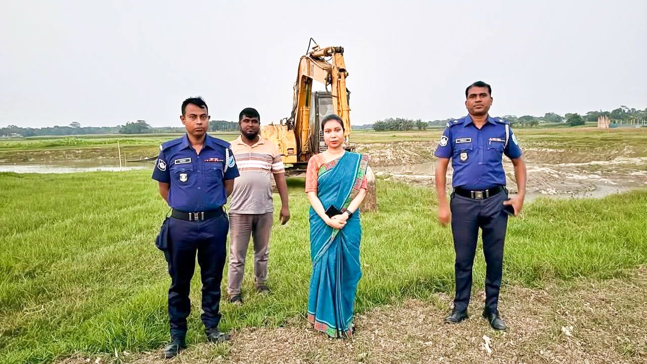 ফরিদপুরে সদরপুরে অবৈধ মাটি কাটায় জরিমানা ভ্রাম্যমাণ আদালতের অভিযান