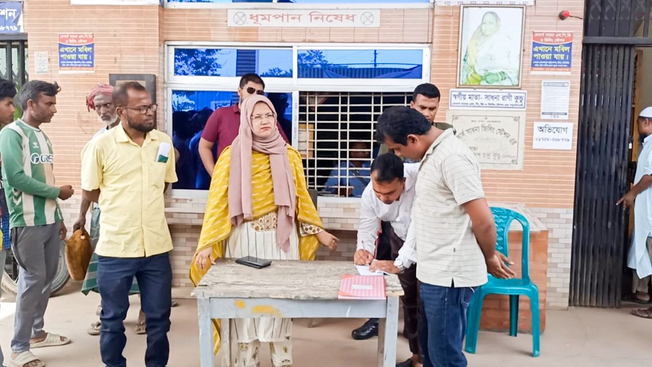 ঘোড়াঘাটে ফুয়েল কার্ড ছাড়া তেল বিক্রি: ফিলিং স্টেশন ম্যানেজারকে ২০ হাজার টাকা জরিমানা