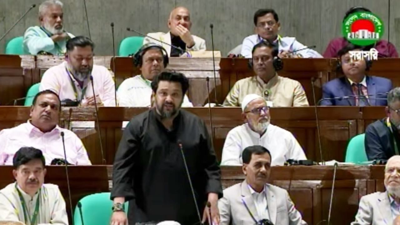 ‘আমার বাবাকে হত্যা করা হয়েছে, সেই কারণে আল্লাহর দয়ায় আজ আমি এখানে’