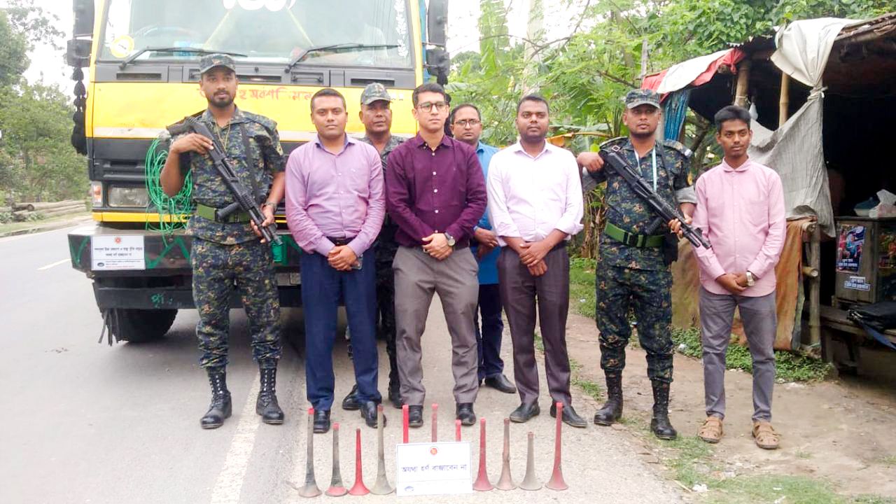 আন্তর্জাতিক শব্দ সচেতনতা দিবস-২০২৬ উপলক্ষে নওগাঁয় মোবাইল কোর্ট, জরিমানা ও সচেতনতামূলক কার্যক্রম জোরদার