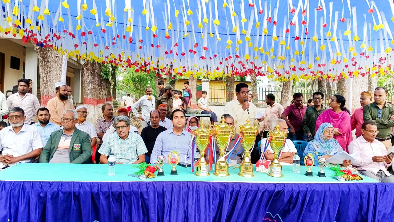 লালপুরে প্রাথমিক বিদ্যালয় গোল্ডকাপ ফুটবল টুর্নামেন্ট-২০২৬; ফাইনাল ও পুরস্কার বিতরণ সম্পন্ন