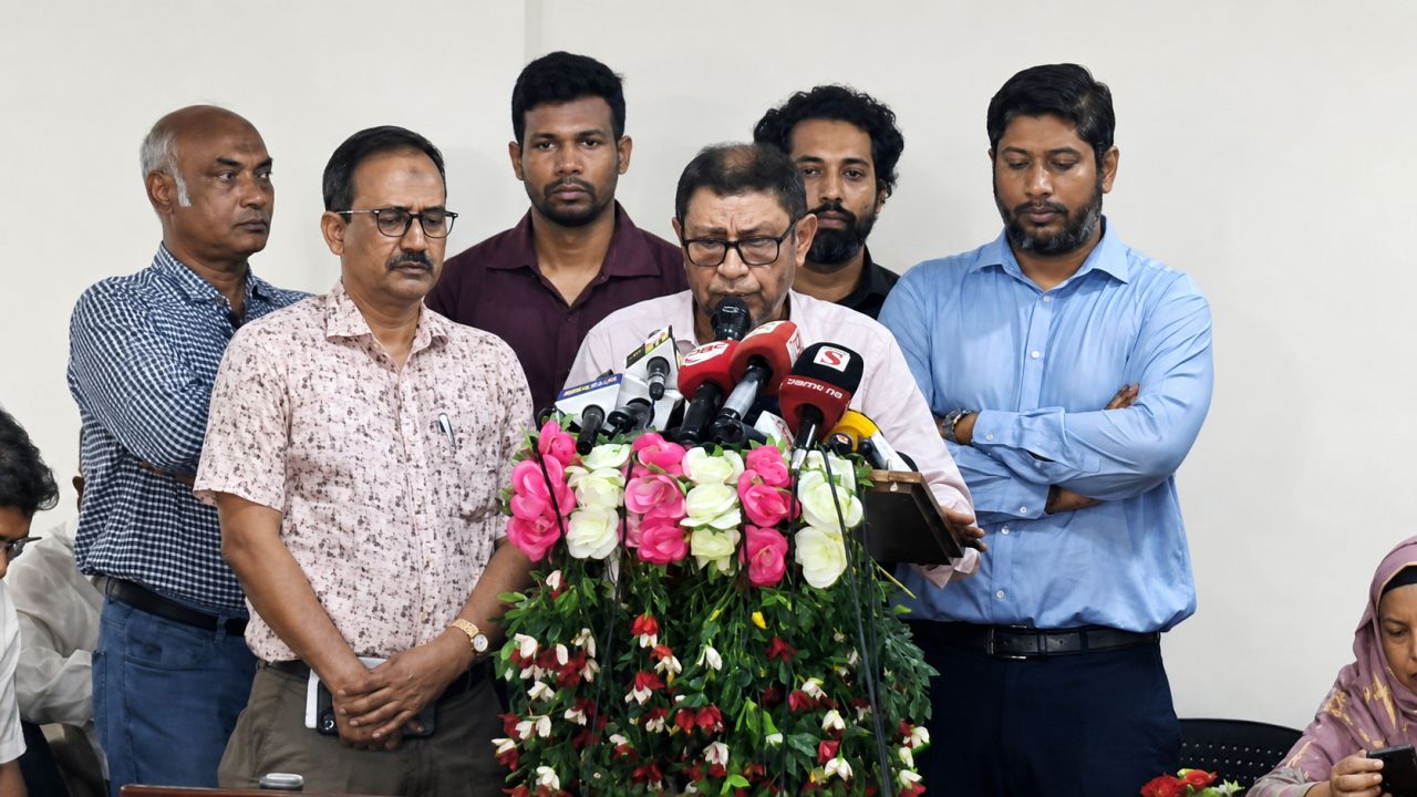 টিকার বাইরে থাকা শিশুদের খুঁজে বের করে টিকা দেওয়া হবে: স্বাস্থ্যমন্ত্রী
