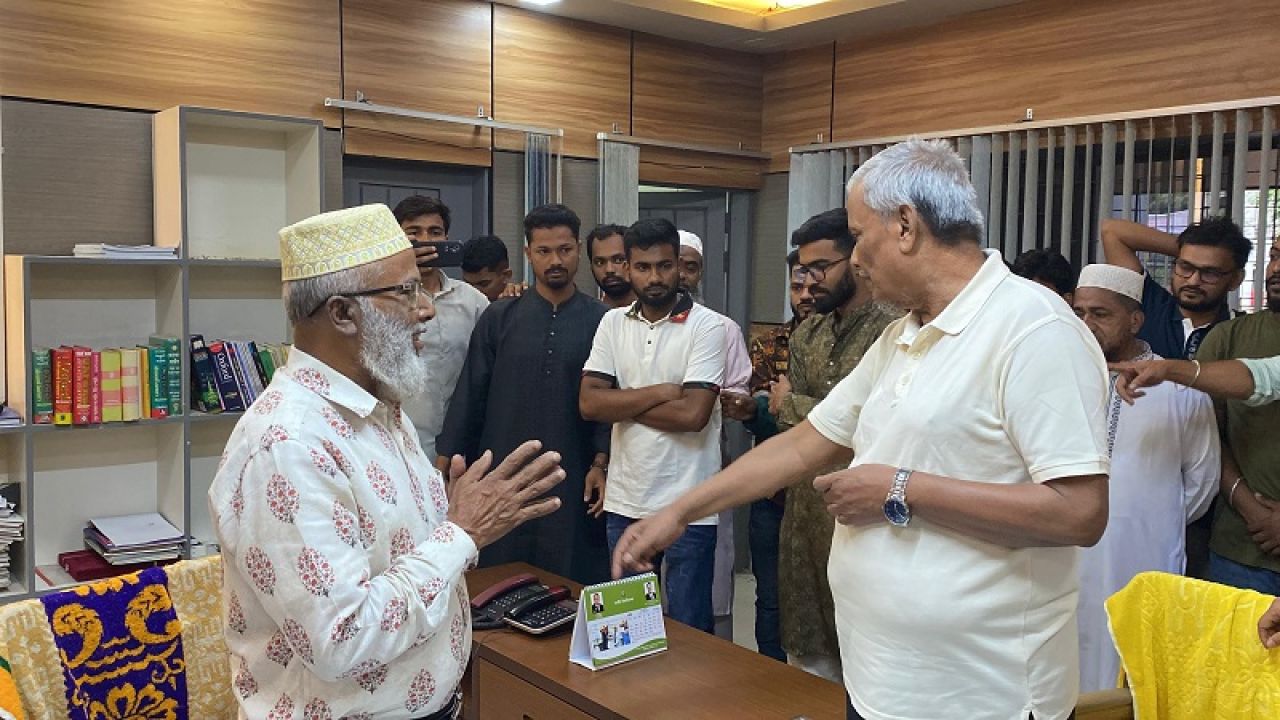 এমপির মধ্যস্থতায় বহিষ্কৃত ছাত্রদল নেতাদের ক্ষমা