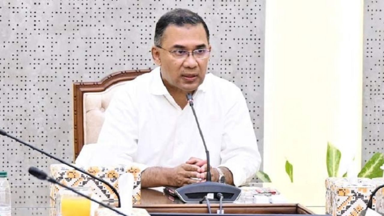 বিনিয়োগ বাড়াতে প্রকল্প অনুমোদন সহজ করার নির্দেশ প্রধানমন্ত্রীর