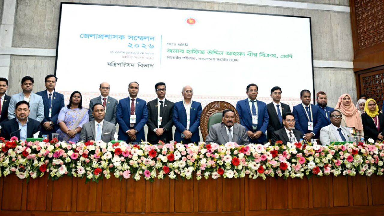 জনগণের সেবক হতে হবে আমলাদের: স্পিকার
