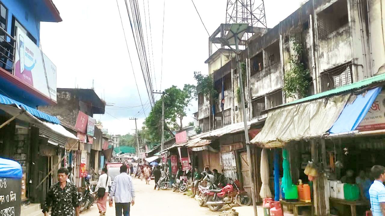 বিদ্যুৎ ও জ্বালানি  সাশ্রয়ের লক্ষ্যে রাত ৮টার মধ্যে দোকান বন্ধের নির্দেশ