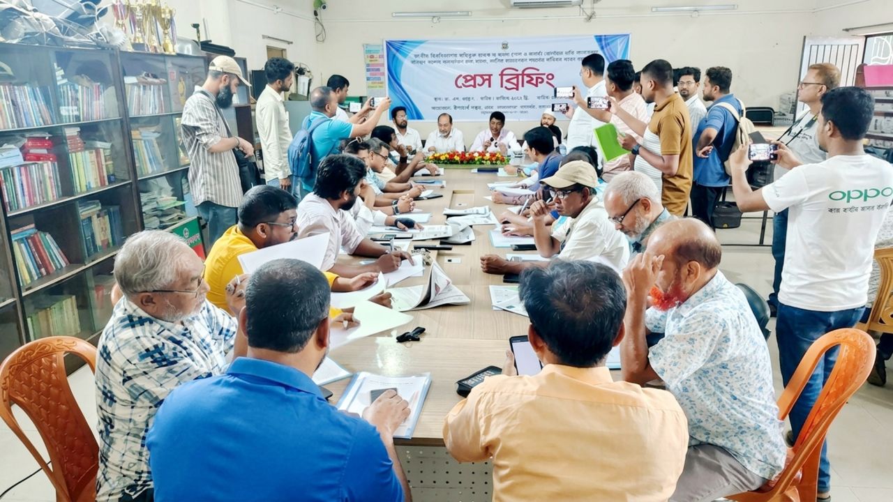 বগুড়ায় সরকারের নির্বাচনী ইশতেহার বাস্তবায়নে গণযোগাযোগ অধিদপ্তরের প্রেস ব্রিফিং