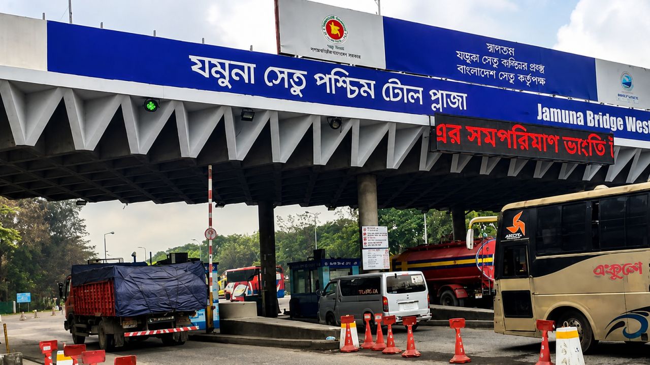 যানবাহনের চাপে মুখর যমুনা সেতু, ২৪ ঘণ্টায় পারাপার ৪০ হাজার ছাড়াল