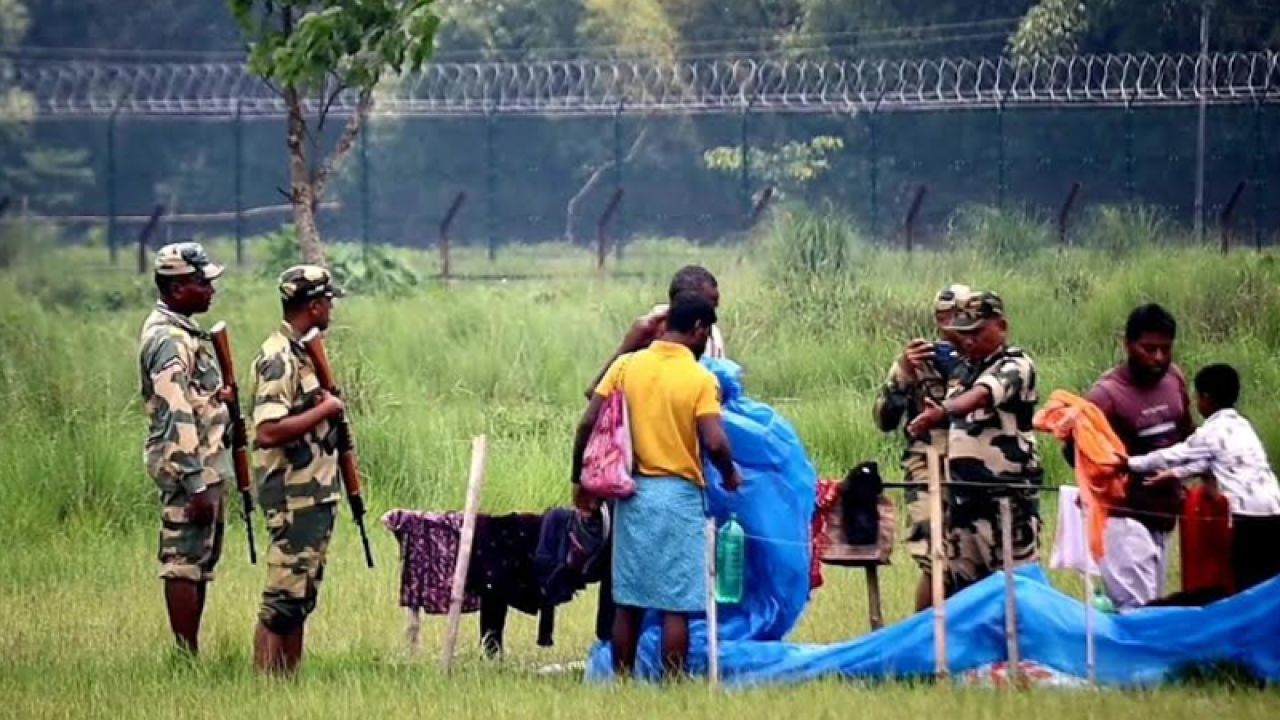 ৭০ ঘণ্টা পর শূন্যরেখা থেকে ১০ জনকে সরাল বিএসএফ