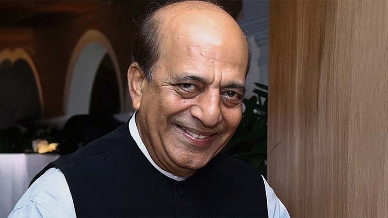 দেশে পৌঁছালেন ভারতের নতুন হাইকমিশনার দীনেশ ত্রিবেদী