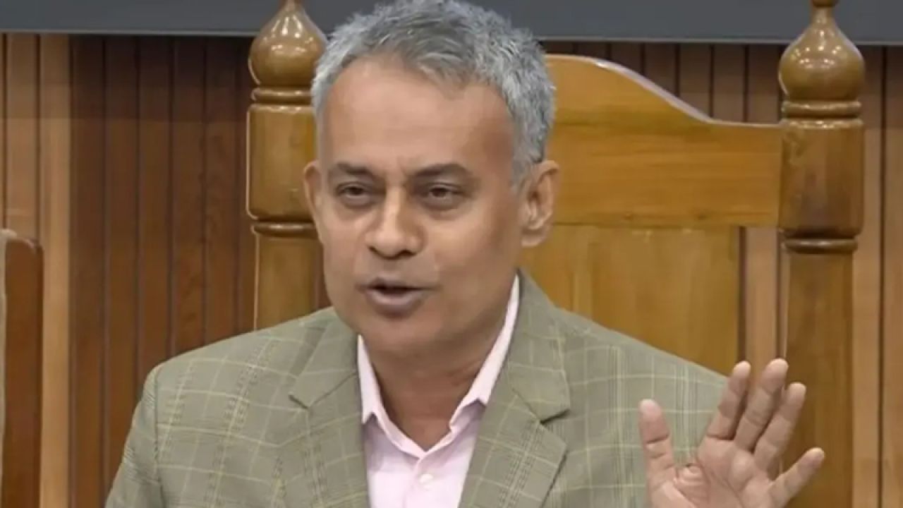 সব জেলাকে রেল নেটওয়ার্কে আনার পথে সরকার