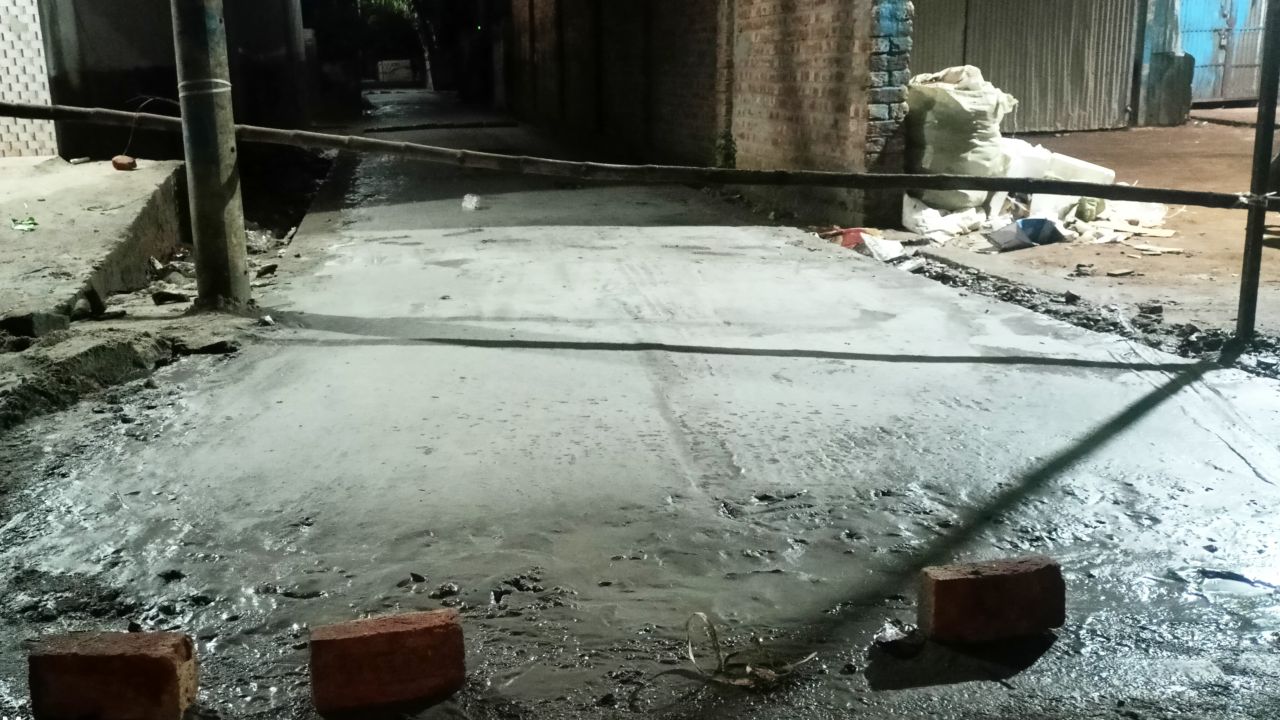 দেবীগঞ্জে ২১ লাখ টাকার সড়ক নির্মাণে অনিয়মের অভিযোগ
