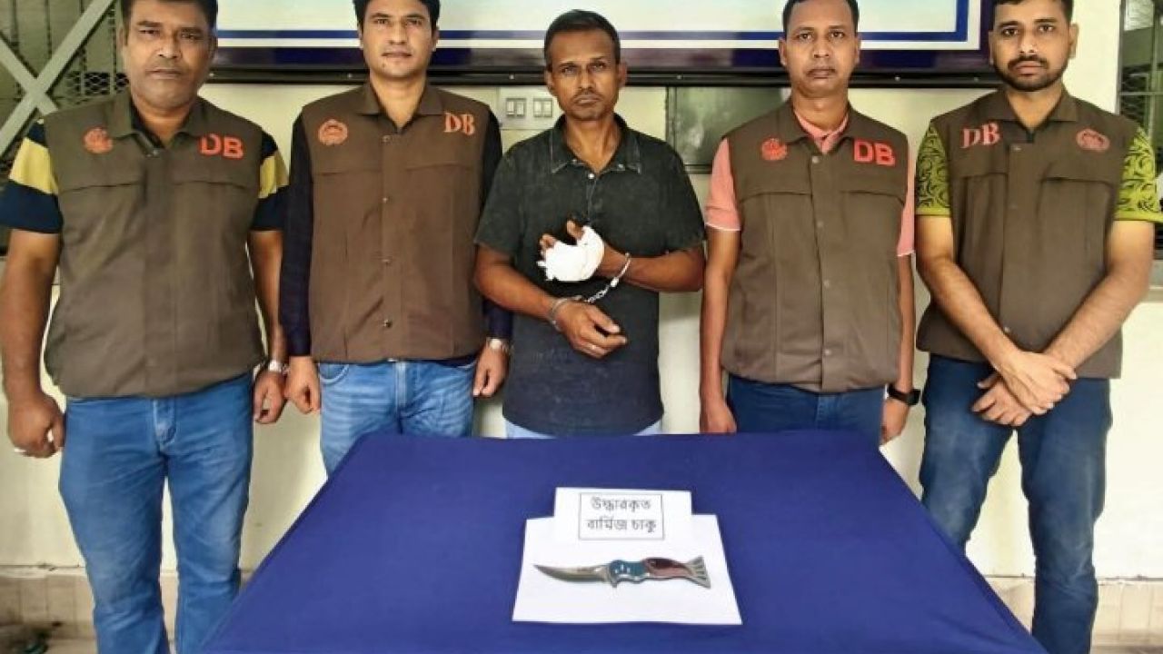 বগুড়ায় পথকুকুরকে কুপিয়ে আহতের অভিযোগে স্বপন গ্রেফতার উদ্ধার বার্মিজ টিপ চাকু
