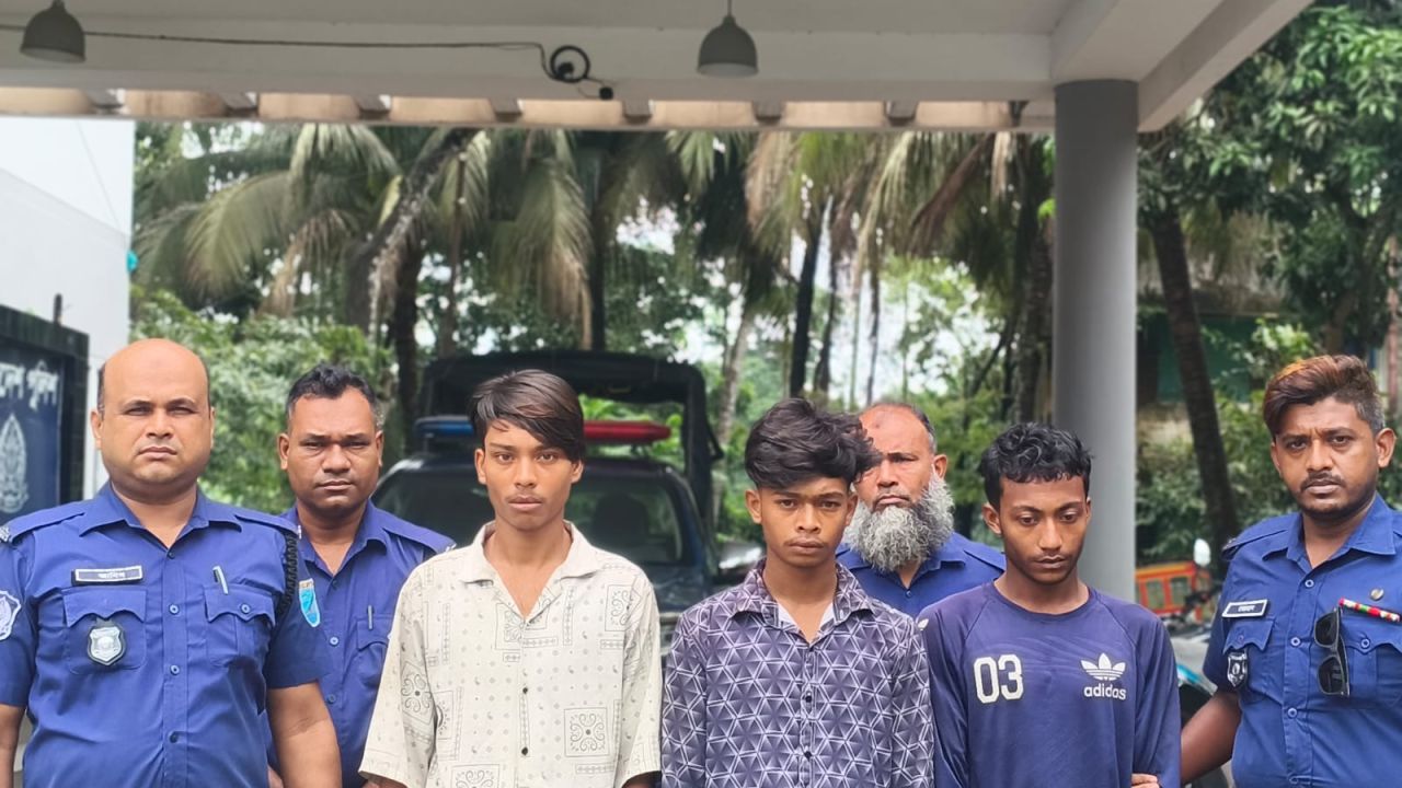 শরীয়তপুরে ৯ পিস ইয়াবাসহ তিন মাদক কারবারি গ্রেপ্তার