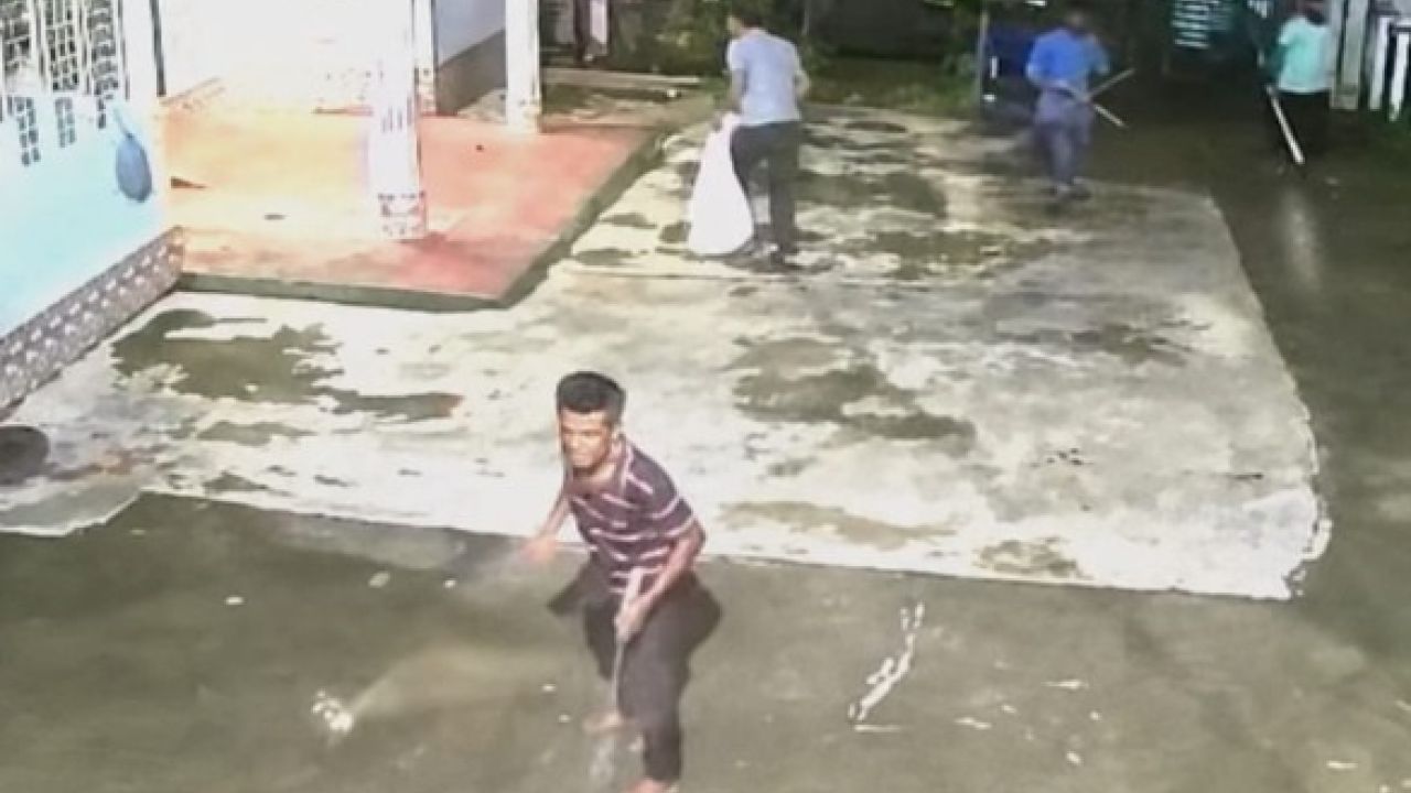 ওসমানীনগরে প্রবাসীর বাড়িতে সশস্ত্র হামলা, লুটপাটের অভিযোগ 