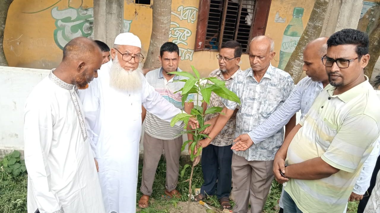 ভাঙ্গায় জলবায়ু পরিবর্তন বিষয়ে সচেতনতা সৃষ্টির লক্ষ্যে বৃক্ষরোপণ, র‍্যালি ও সেমিনার অনুষ্ঠিত