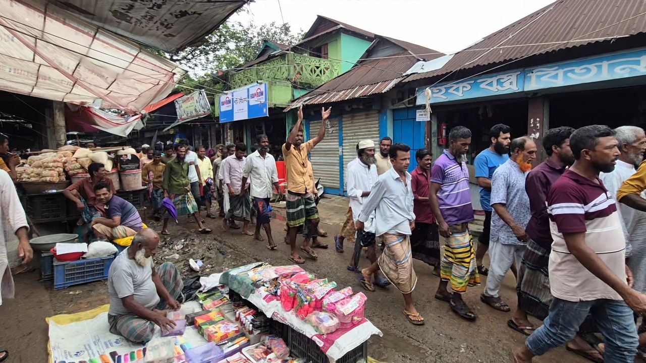 বন্যায় ক্ষতিগ্রস্ত কৃষকের ভর্তুকির তালিকায় অনিয়মের অভিযোগ