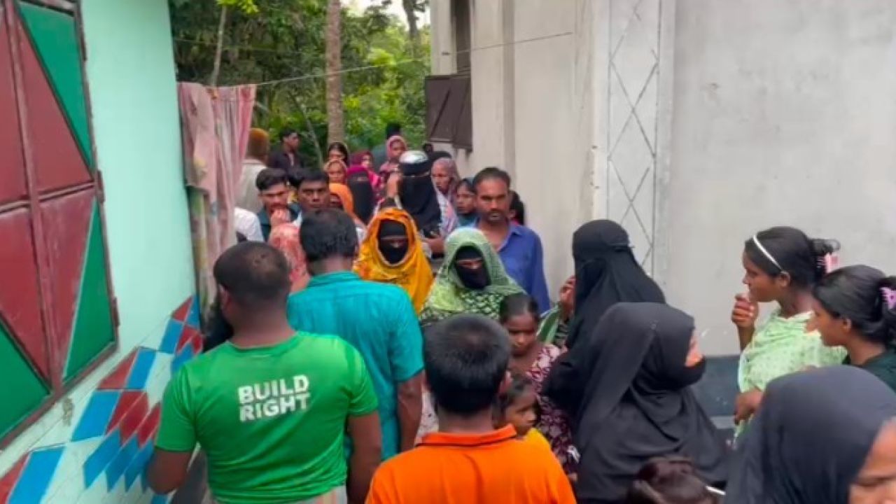 নরসিংদীতে পুকুরে গোসলে নেমে মামাতো ফুফাত তিন বোনের মৃত্যু