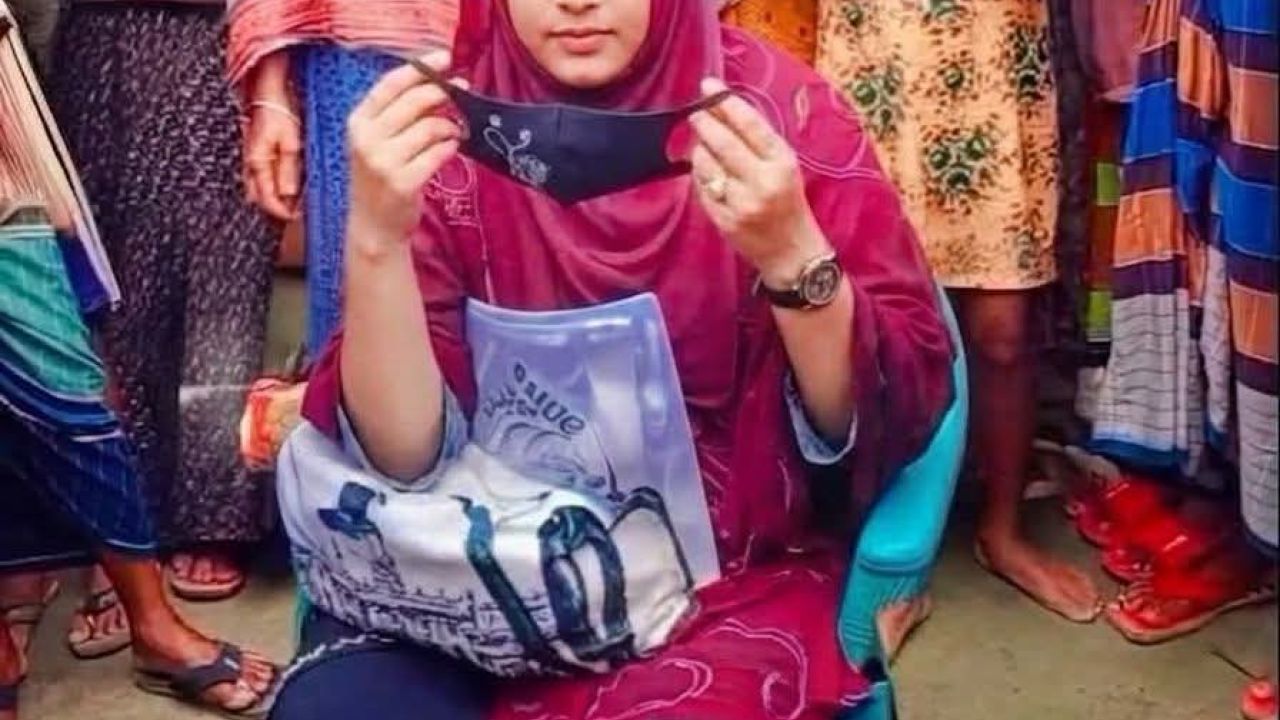 বগুড়ায় প্রবাসীর বাড়িতে তরুণীর অনশন বিয়ের প্রতিশ্রুতিতে ৭.৫ লাখ টাকা নেওয়ার অভিযোগ