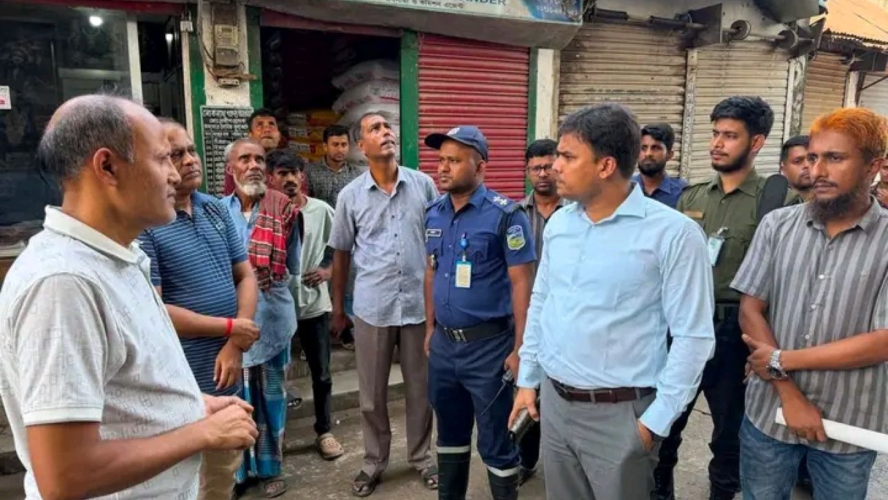 ত্রিশালে অনুমোদন ছাড়া বহুতল ভবন নির্মাণ, ভবন মালিকের ১ লাখ টাকা জরিমানা