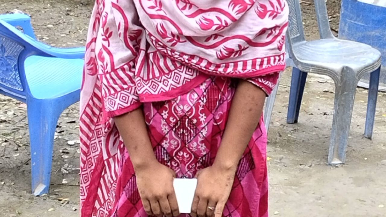 গলাচিপায় বাল্যবিবাহের শিকার মেধাবী স্কুলছাত্রী জান্নাতুলের আকুতি: “ আমি পড়তে চাই