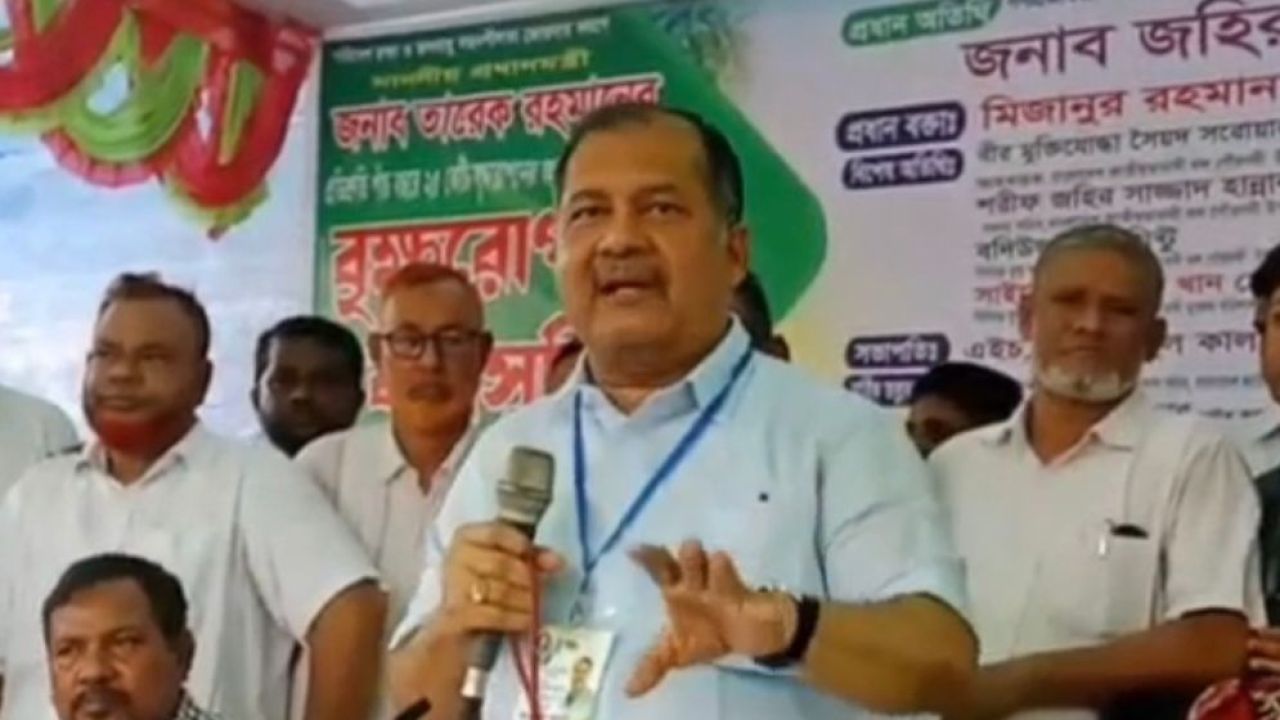 ফ্যামিলি কার্ডে দালালচক্রের ঠাঁই নেই, অনিয়মে কঠোর ব্যবস্থা: তথ্যমন্ত্রী