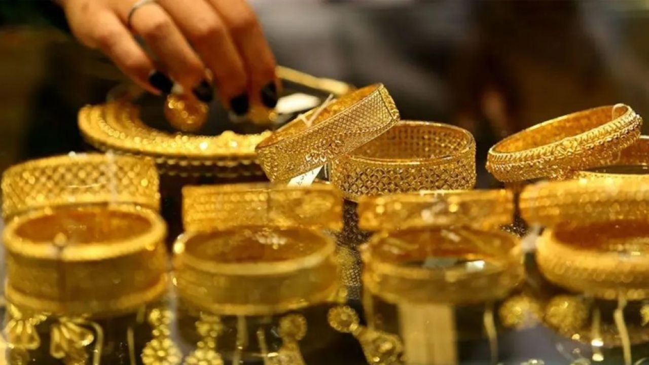 আন্তর্জাতিক বাজারে স্বর্ণের দর পতন 