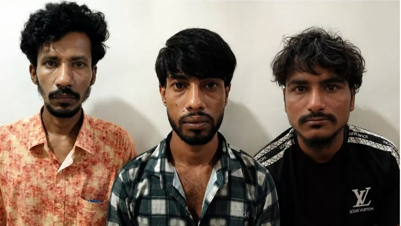 ​মিঠামইনে বিএনপি নেতা জাহাঙ্গীর হত্যাকাণ্ড, তিন বহিরাগত খণ্ডকালীন ঘাতক ৫ দিনের রিমান্ডে, নেপথ্যের ‘মাস্টারমাইন্ড’ খুঁজতে মরিয়া পুলিশ।