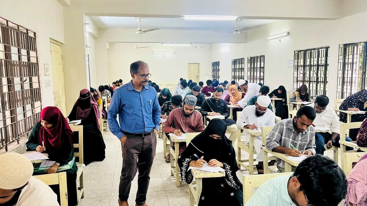 ফরিদপুরে এআইভিত্তিক ফ্রিল্যান্সিং প্রশিক্ষণের ভর্তি পরীক্ষা সম্পন্ন