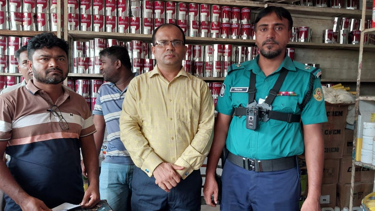 খুলনা বিভাগে ভোক্তা-অধিকারের অভিযান, ৯ প্রতিষ্ঠানকে ৭৩ হাজার টাকা জরিমানা