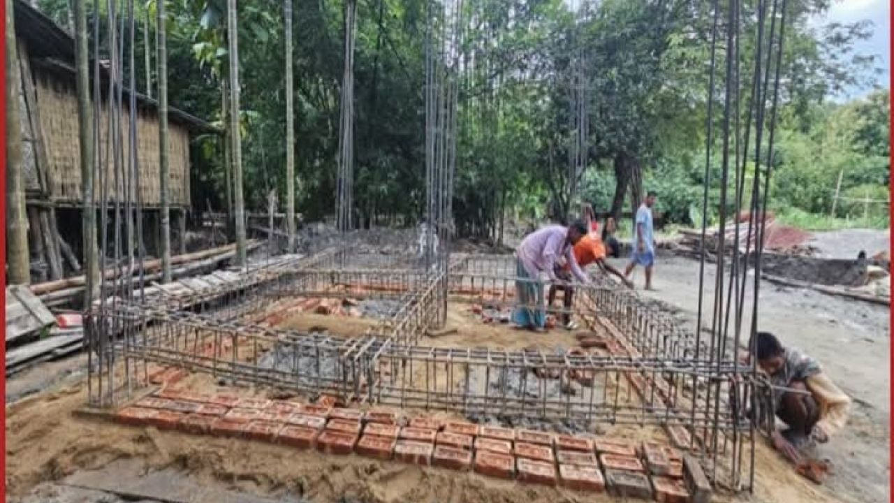 দীর্ঘদিনের পানির সংকট কাটিয়ে সুপেয় পানির আওতায় বান্দরবানের পাঁচ হাজার মানুষ