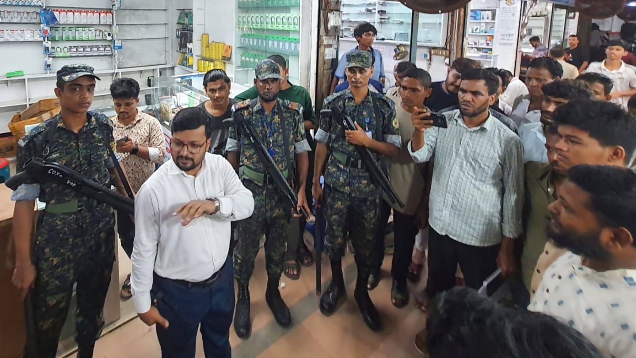  বিদ্যুৎ সাশ্রয়ের লক্ষ্যে কক্সবাজার জেলা প্রশাসনের অভিযান পরিচালনা