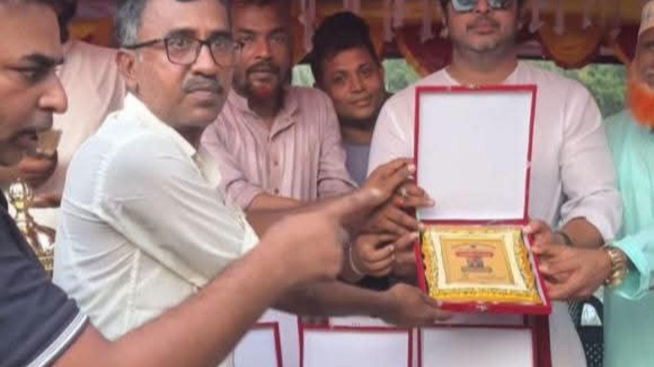 সাংবাদিক সম্মাননা পেলেন খোন্দকার রুহুল আমিন