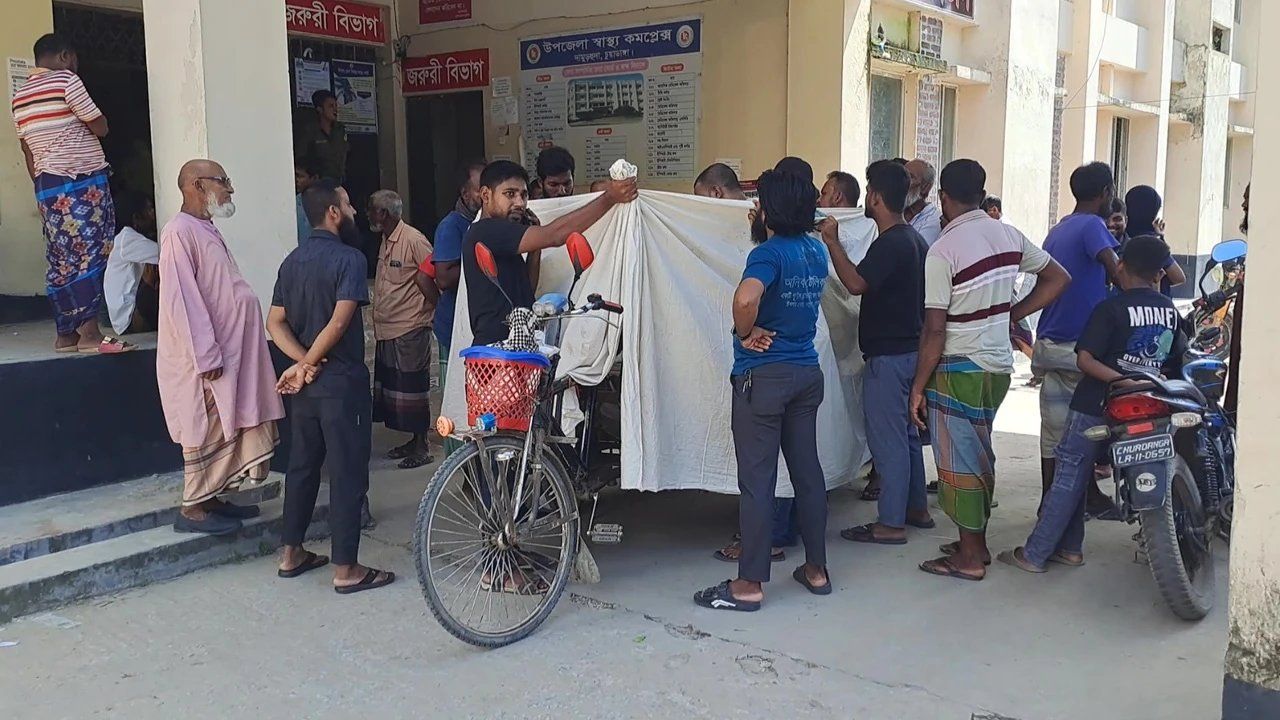চুয়াডাঙ্গার দামুড়হুদায় মোটরসাইকেলের মুখোমুখি সংঘর্ষ নিহত-১