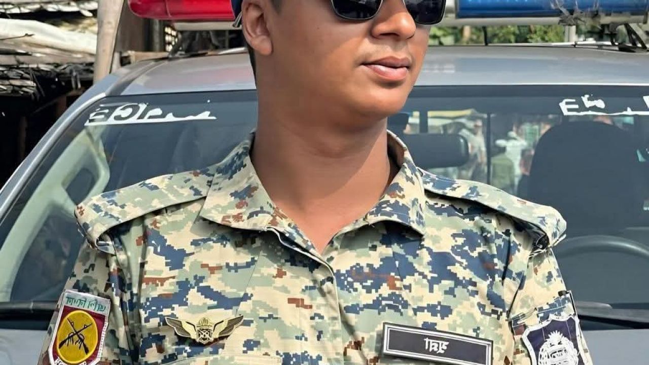 মরিচ্যা যৌথ চেকপোস্টে ৫৪ হাজার ইয়াবাসহ এপিবিএন সদস্য আটক