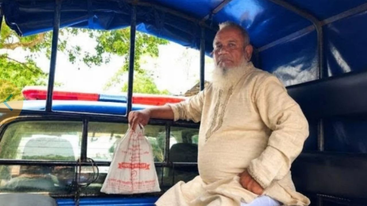 সরকারি সম্পদ চুরির সময় মালামালসহ ইউপি চেয়ারম্যান আটক
