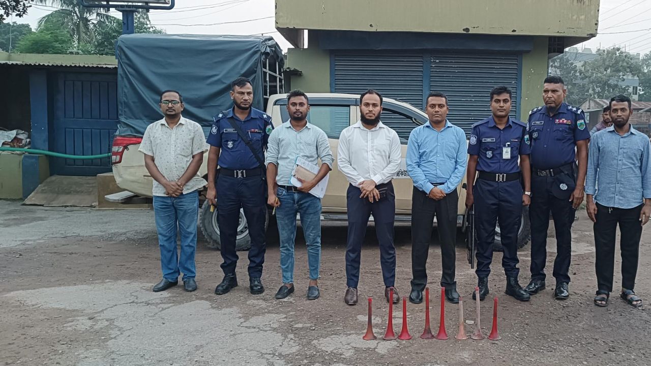 নওগাঁয় শব্দদূষণের বিরুদ্ধে মোবাইল কোর্ট